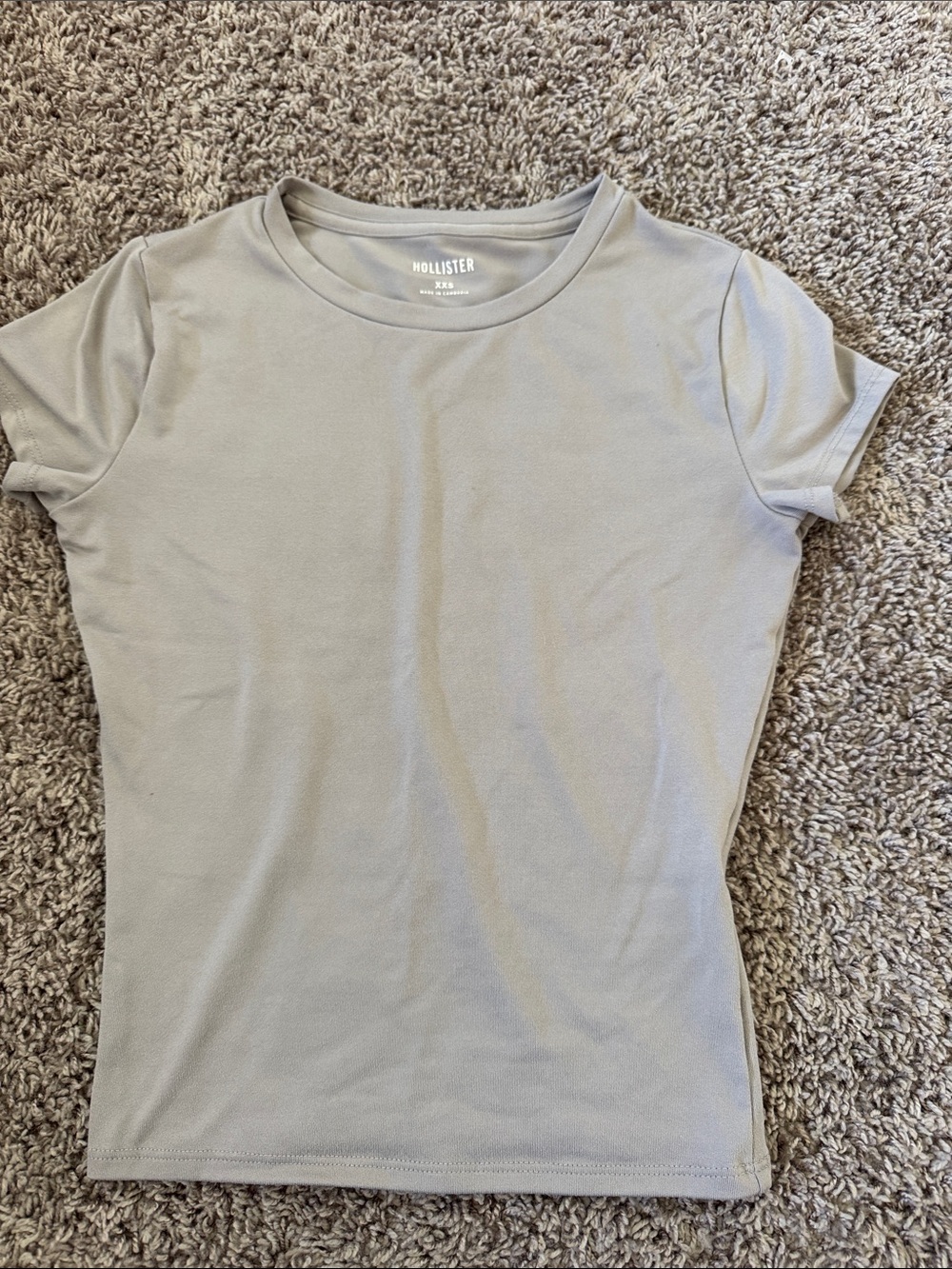 Hollister Short-Sleeve Crew Tee in Light Gray